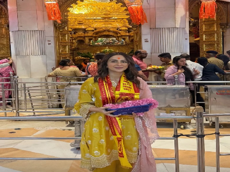 दे दे प्यार दे 2 के रिलीज से पहले सिद्धिविनायक मंदिर पहुंची रकुल प्रीत