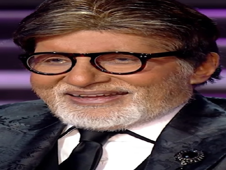 रवि गुप्ता की कॉमेडी देख हंसी से लोटपोट हुए अमिताभ बच्चन रवि गुप्ता की कॉमेडी देख हंसी से लोटपोट हुए अमिताभ बच्चन