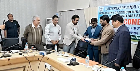 J&K: POS machines and micro ATMs handed over to agri entrepreneurs in Rajouri, under HADP scheme