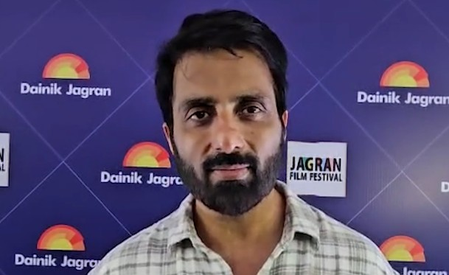 धर्मेंद्र के लिए अहाना कुमरा और सोनू सूद ने की जल्द स्वस्थ होने की कामना