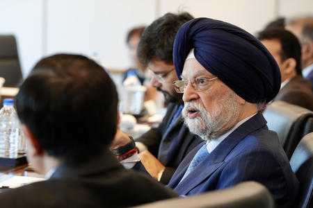 कोरिया की प्रमुख शिपिंग कंपनियों के सीईओ से मिले केंद्रीय मंत्री हरदीप सिंह पुरी