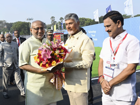 30वें सीआईआई साझेदारी शिखर सम्मेलन में बोले उपराष्ट्रपति, भारत में निवेश का यह सही समय