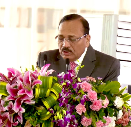 झारखंड हाईकोर्ट के सिल्वर जुबली समारोह में बोले जस्टिस सूर्यकांत- न्यायपालिका का उद्देश्य वंचितों और कमजोरों को संरक्षण देना भी है झारखंड हाईकोर्ट के सिल्वर जुबली समारोह में बोले जस्टिस सूर्यकांत- न्यायपालिका का उद्देश्य वंचितों और कमजोरों को संरक्षण देना भी है