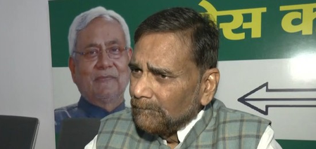 बड़ी-बड़ी बातें करने से नीतीश कुमार का विकल्प नहीं बन सकते प्रशांत किशोर राजीव रंजन बड़ी-बड़ी बातें करने से नीतीश कुमार का विकल्प नहीं बन सकते प्रशांत किशोर राजीव रंजन