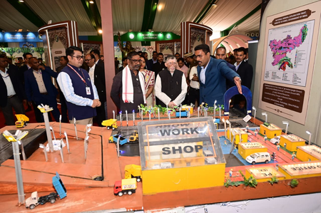 झारखंड स्थापना की 25वीं वर्षगांठ 1,087 योजनाओं की सौगात, राज्यपाल- संघर्षों के बीच प्रगति के आयाम गढ़ रहा राज्य झारखंड स्थापना की 25वीं वर्षगांठ 1,087 योजनाओं की सौगात, राज्यपाल- संघर्षों के बीच प्रगति के आयाम गढ़ रहा राज्य