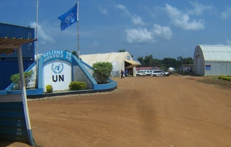 डीआरसी एडीएफ का आतंक, 20 लोगों की हत्या कर घरों में लगाई आग डीआरसी एडीएफ का आतंक, 20 लोगों की हत्या कर घरों में लगाई आग