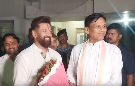 बिहार चुनाव में एनडीए की जीत पर नित्यानंद राय ने चिराग पासवान को दी बधाई, सहयोगी दलों की मेहनत को सराहा बिहार चुनाव में एनडीए की जीत पर नित्यानंद राय ने चिराग पासवान को दी बधाई, सहयोगी दलों की मेहनत को सराहा