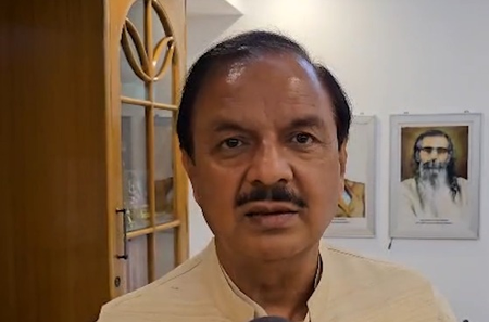 सिर्फ बिहार ही नहीं देश के अन्य राज्यों में भी कांग्रेस की हालत खराब भाजपा सांसद महेश शर्मा सिर्फ बिहार ही नहीं देश के अन्य राज्यों में भी कांग्रेस की हालत खराब भाजपा सांसद महेश शर्मा