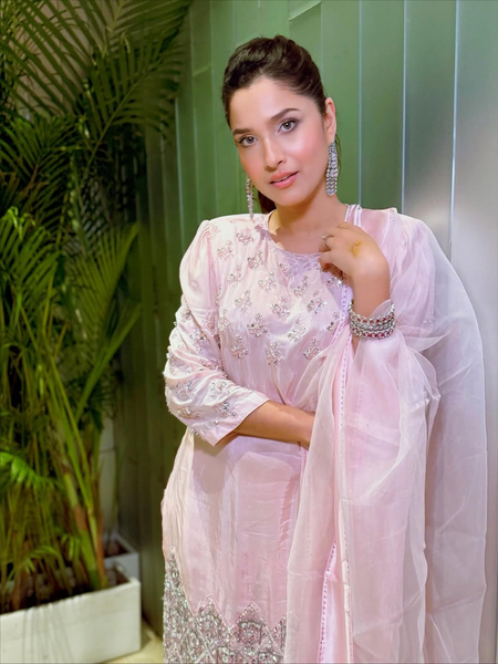 Ankita Lokhande sends birthday wishes to Sushant Singh Rajput's sister Shweta Singh Ankita Lokhande sends birthday wishes to Sushant Singh Rajput's sister Shweta Singh