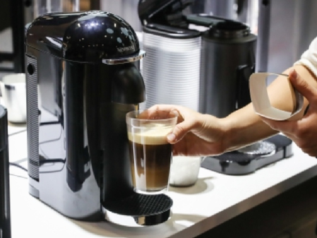 कॉफी आपकी सेहत के लिए कितनी फायदेमंद और नुकसानदेह? कॉफी आपकी सेहत के लिए कितनी फायदेमंद और नुकसानदेह?