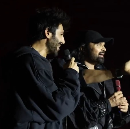 <div>Himesh Reshammiya trolls himself, asks Kartik Aaryan, 'Regular Gau Yaa Naak Se?'</div>