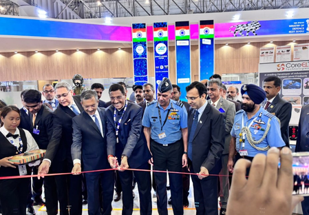 दुबई एयरशो 2025 संजय सेठ ने भारत पैवेलियन का किया उद्घाटन, स्वदेशी हथियारों और तकनीक की प्रदर्शनी दुबई एयरशो 2025 संजय सेठ ने भारत पैवेलियन का किया उद्घाटन, स्वदेशी हथियारों और तकनीक की प्रदर्शनी