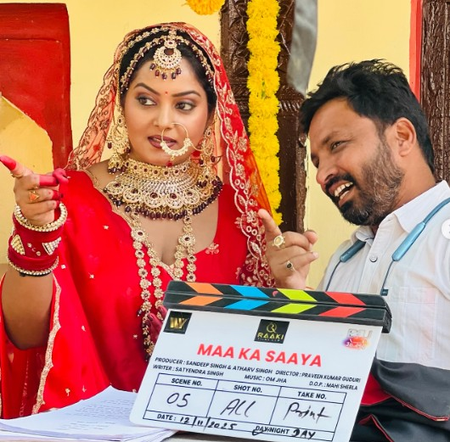 बीटीएस तस्वीरों में दिखा अंजना सिंह का ब्राइडल लुक, नई फिल्म मां का साया की शूटिंग जारी बीटीएस तस्वीरों में दिखा अंजना सिंह का ब्राइडल लुक, नई फिल्म मां का साया की शूटिंग जारी