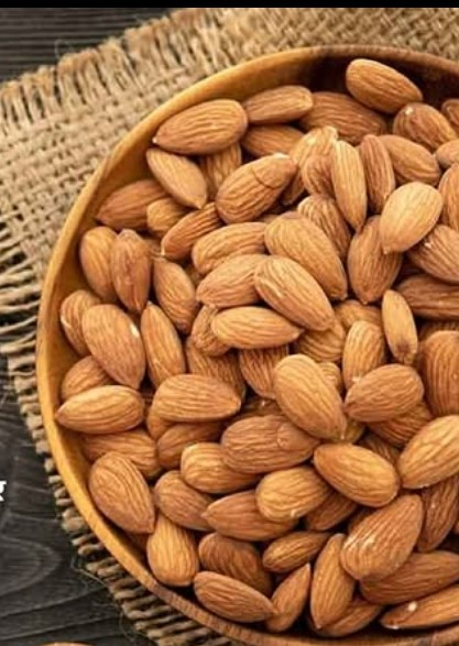 ब्रेन टॉनिक की नहीं पड़ेगी जरूरत, दिमागी सेहत के लिए बादाम है काफी