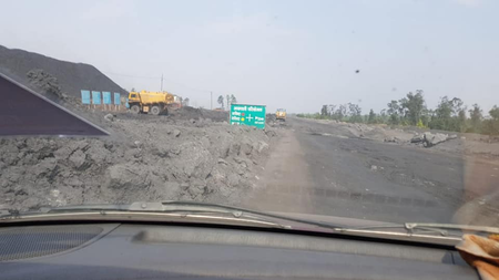 झारखंडः चतरा जिले में सीसीएल की परियोजनाओं से कोयले की ट्रांसपोर्टिंग ठप, हड़ताल पर गए वाहन संचालक झारखंडः चतरा जिले में सीसीएल की परियोजनाओं से कोयले की ट्रांसपोर्टिंग ठप, हड़ताल पर गए वाहन संचालक