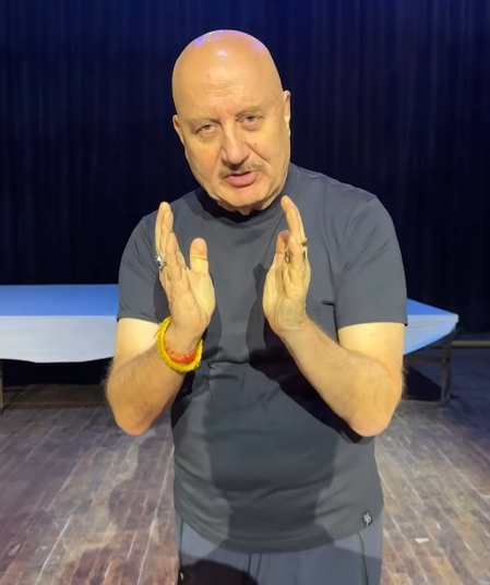 Anupam Kher says, he lost control on language after scary touch down in an in-flight video with Ajinkya Rahane Anupam Kher says, he lost control on language after scary touch down in an in-flight video with Ajinkya Rahane