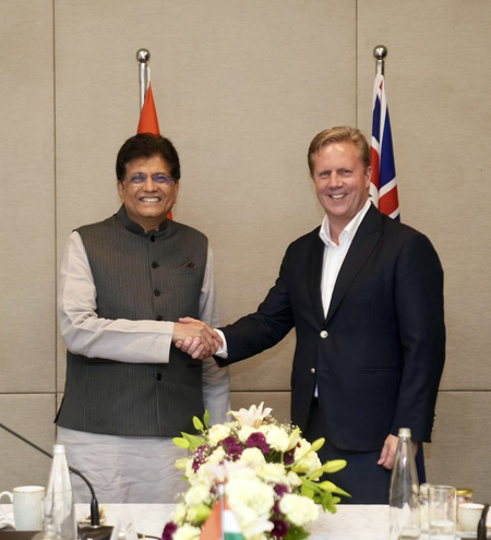 मुंबई केंद्रीय मंत्री पीयूष गोयल ने न्यूजीलैंड के व्यापार मंत्री टॉड मैक्ले के साथ द्विपक्षीय बैठक की मुंबई केंद्रीय मंत्री पीयूष गोयल ने न्यूजीलैंड के व्यापार मंत्री टॉड मैक्ले के साथ द्विपक्षीय बैठक की