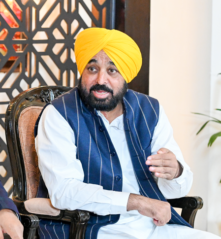 पंजाब सरकार का युद्ध नशे के विरुद्ध अभियान ड्रग तस्करी में 42 हजार से अधिक आरोपी गिरफ्तार पंजाब सरकार का युद्ध नशे के विरुद्ध अभियान ड्रग तस्करी में 42 हजार से अधिक आरोपी गिरफ्तार