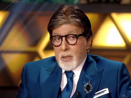 Big B recites father Harivansh Rai Bachchan's poem 'Jo beet gayi so baat gayi' on KBC