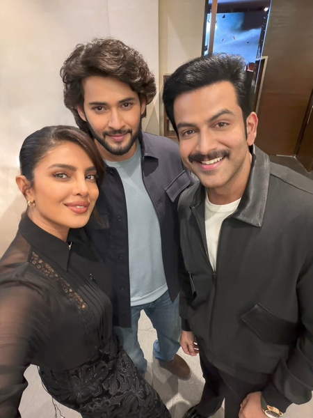 <div>Priyanka Chopra calls working with Mahesh Babu & SS Rajamouli in Varanasi 'a privilege'</div>