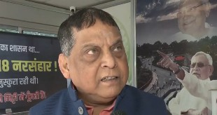 रॉबर्ट वाड्रा का मन खुलकर राजनीति में आने को बेताब है नीरज कुमार रॉबर्ट वाड्रा का मन खुलकर राजनीति में आने को बेताब है नीरज कुमार