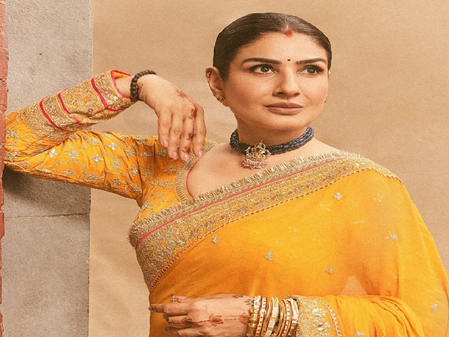 कर्म पर करें पूरा फोकस, परिणाम पर नहीं, भगवदगीता के कोट्स शेयर कर रवीना टंडन ने किया फैंस को मोटिवेट कर्म पर करें पूरा फोकस, परिणाम पर नहीं, भगवदगीता के कोट्स शेयर कर रवीना टंडन ने किया फैंस को मोटिवेट