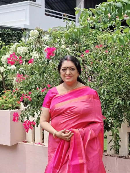 उर्मिला उन्नी ने थामा बीजेपी का दामन, कहा- मैं पीएम मोदी की बड़ी प्रशंसक हूं उर्मिला उन्नी ने थामा बीजेपी का दामन, कहा- मैं पीएम मोदी की बड़ी प्रशंसक हूं