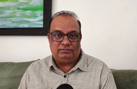 कांग्रेस, राहुल गांधी के बाद रॉबर्ट वाड्रा का ही आंदोलन बचा है, शिवसेना प्रवक्ता कृष्णा हेगड़े का तंज कांग्रेस, राहुल गांधी के बाद रॉबर्ट वाड्रा का ही आंदोलन बचा है, शिवसेना प्रवक्ता कृष्णा हेगड़े का तंज