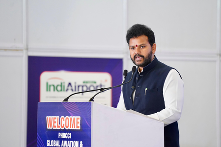 हमारे विमानन क्षेत्र का परिवर्तनकारी विकास भारतीय आकाश को दुनिया के लिए खोल रहा राम मोहन नायडू हमारे विमानन क्षेत्र का परिवर्तनकारी विकास भारतीय आकाश को दुनिया के लिए खोल रहा राम मोहन नायडू