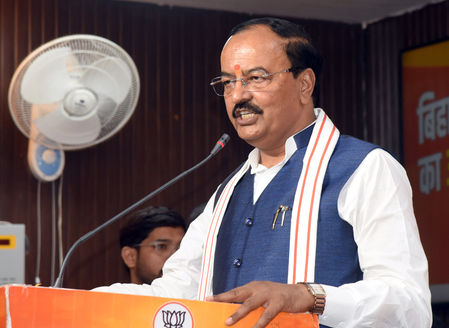 मल्लिकार्जुन खड़गे को मांगनी चाहिए देश और पीएम मोदी से माफी उपमुख्यमंत्री केशव प्रसाद मौर्य