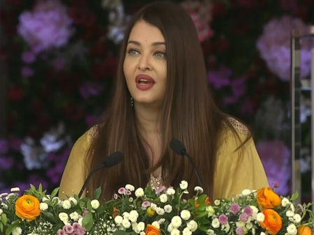 श्री सत्य साईं बाबा का जन्म शताब्दी समारोह  ऐश्वर्या राय बताया फाइव डी का महत्व, पीएम मोदी के सम्मान में कहे खास शब्द