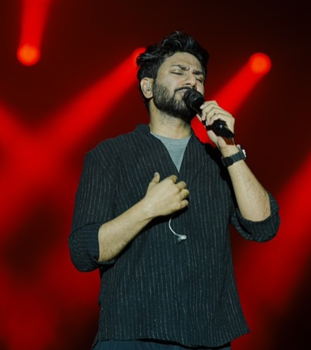 मुंबई ने मेरे करियर को गढ़ने में निभाई अहम भूमिका, 7 दिसंबर को शहर में लाइव कॉन्सर्ट करने जा रहे मिथुन