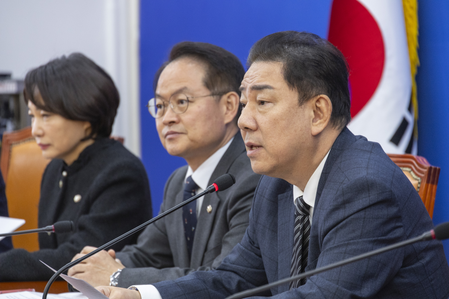 Ruling party urges North Korea to accept Seoul's offer for military talks