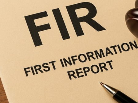 मुंबईः स्कूल प्रिंसिपल पर 10वीं के छात्र को कई थप्पड़ मारने का आरोप, एफआईआर दर्ज