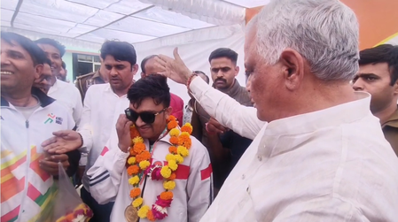 पैरा नेशनल स्वीमिंग चैंपियनशिप  जन्म से दृष्टीहीन, मगर नहीं मानी हार, सूरजभान मीणा ने जीते 3 गोल्ड