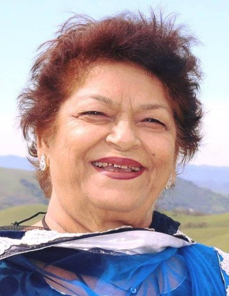 सरोज खान: परछाई देखकर नाचने वाली बच्ची कैसे बन गई बॉलीवुड की 'मदर ऑफ कोरियोग्राफी'