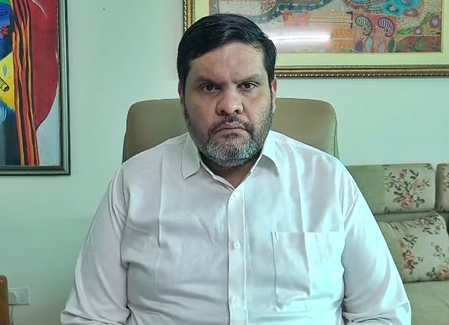 कर्नाटक कांग्रेस में गुटबाजी पर गौरव वल्लभ का तंज, हालात यही रहे तो कांग्रेस 25 सीट भी नहीं जीतेगी कर्नाटक कांग्रेस में गुटबाजी पर गौरव वल्लभ का तंज, हालात यही रहे तो कांग्रेस 25 सीट भी नहीं जीतेगी