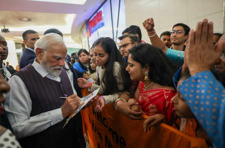 दक्षिण अफ्रीका में भारतीय समुदाय के स्वागत से खुश पीएम बोले-सांस्कृतिक जुड़ाव सचमुच हृदयस्पर्शी