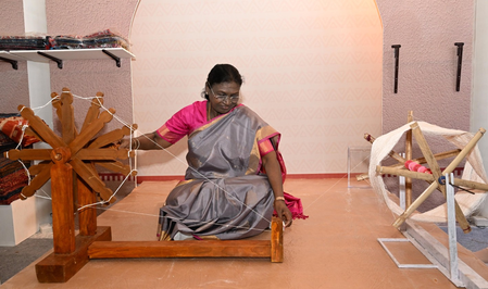 राष्ट्रपति मुर्मु ने सिकंदराबाद में किया भारतीय कला महोत्सव का उद्घाटन, पश्चिमी भारत की परंपराओं से लोग होंगे रूबरू