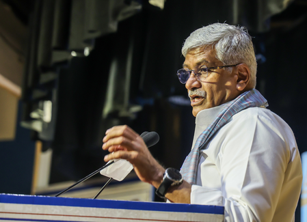 कांग्रेस ने जीवन पर्यंत बांटने और तोड़ने की राजनीति की, गजेंद्र सिंह शेखावत ने एसआईआर पर दिया जवाब कांग्रेस ने जीवन पर्यंत बांटने और तोड़ने की राजनीति की, गजेंद्र सिंह शेखावत ने एसआईआर पर दिया जवाब