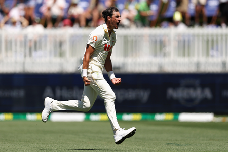 पहली पारी में कुल 78.1 ओवर ही खेल सकी दोनों टीमें, एशेज इतिहास में कभी नहीं भूला जाएगा पर्थ टेस्ट