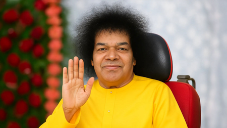 क्या सच में शिरडी के साईं बाबा के दूसरे अवतार थे सत्य साईं बाबा?