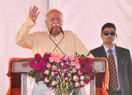 हमें धर्म की रक्षा के लिए लड़ना है मोहन भागवत