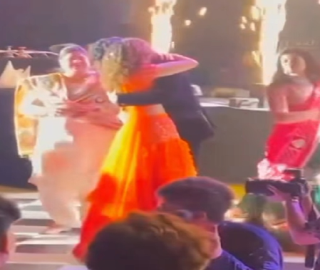 भाई पलाश के संगीत में पलक मुच्छल ने किया खूब डांस, प्यारा भैया मेरा गाने पर दी दिल छू लेने वाली परफॉर्मेंस