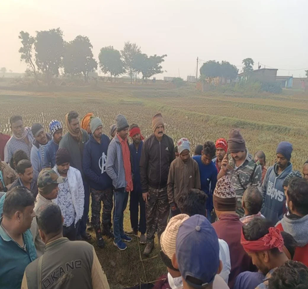 झारखंड  दुमका में एक परिवार के चार सदस्यों की संदिग्ध मौत, चारों के गले में रस्सी के निशान