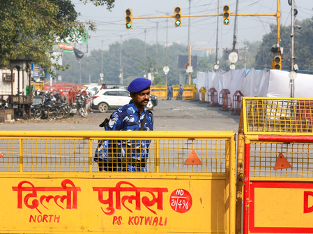 सेंट कोलंबस स्कूल छात्र सुसाइड मामला दिल्ली पुलिस ने तीन शिक्षकों को पूछताछ के लिए बुलाया सेंट कोलंबस स्कूल छात्र सुसाइड मामला दिल्ली पुलिस ने तीन शिक्षकों को पूछताछ के लिए बुलाया