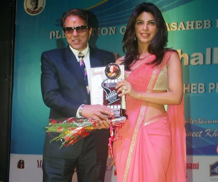 Priyanka Chopra pays heartfelt tribute to Dharmendra: He made me feel welcome in the industry when no one knew me