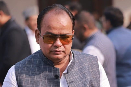 इरफान अंसारी के बयान पर सियासी बवाल, भाजपा ने कार्रवाई की मांग की तो मंत्री बोले- उनकी बात को गलत तरीके से पेश किया जा रहा इरफान अंसारी के बयान पर सियासी बवाल, भाजपा ने कार्रवाई की मांग की तो मंत्री बोले- उनकी बात को गलत तरीके से पेश किया जा रहा