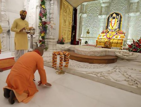 मुख्यमंत्री योगी ने हनुमानगढ़ी व श्रीराम मंदिर में दर्शन-पूजन किया मुख्यमंत्री योगी ने हनुमानगढ़ी व श्रीराम मंदिर में दर्शन-पूजन किया