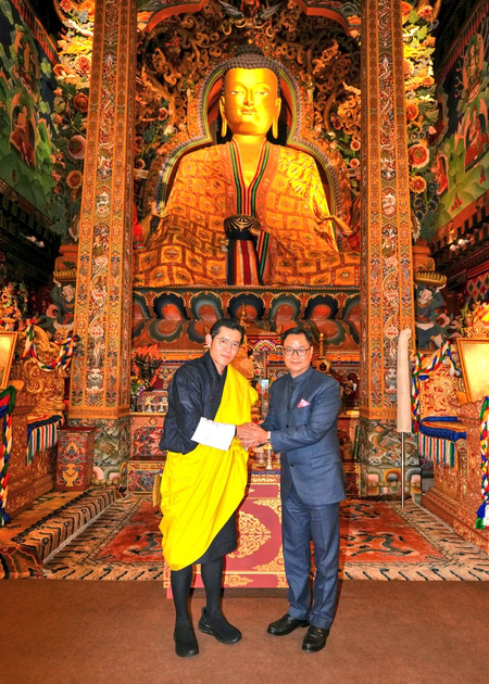 पवित्र बुद्ध अवशेषों के प्रति भूटान की सच्ची श्रद्धा से अत्यंत प्रभावित हूं किरेन रिजिजू